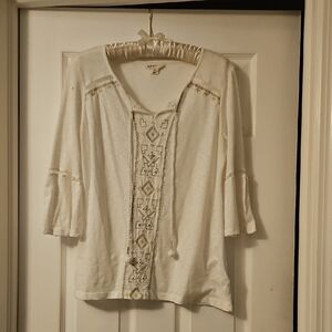 Boho Chic White Embroidered Blouse